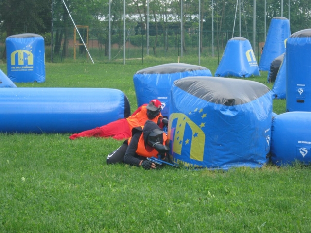  Ambushing